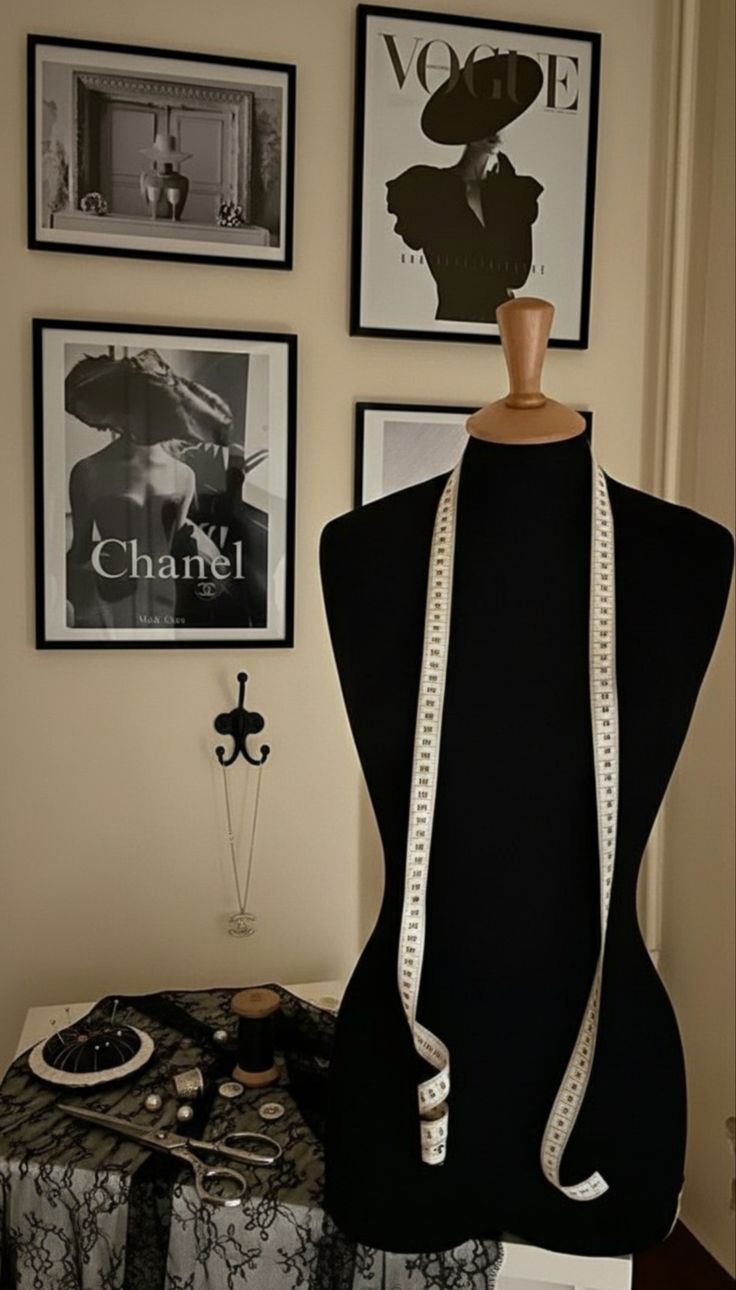 Fashion show or pop-up store: which should you choose for your brand?